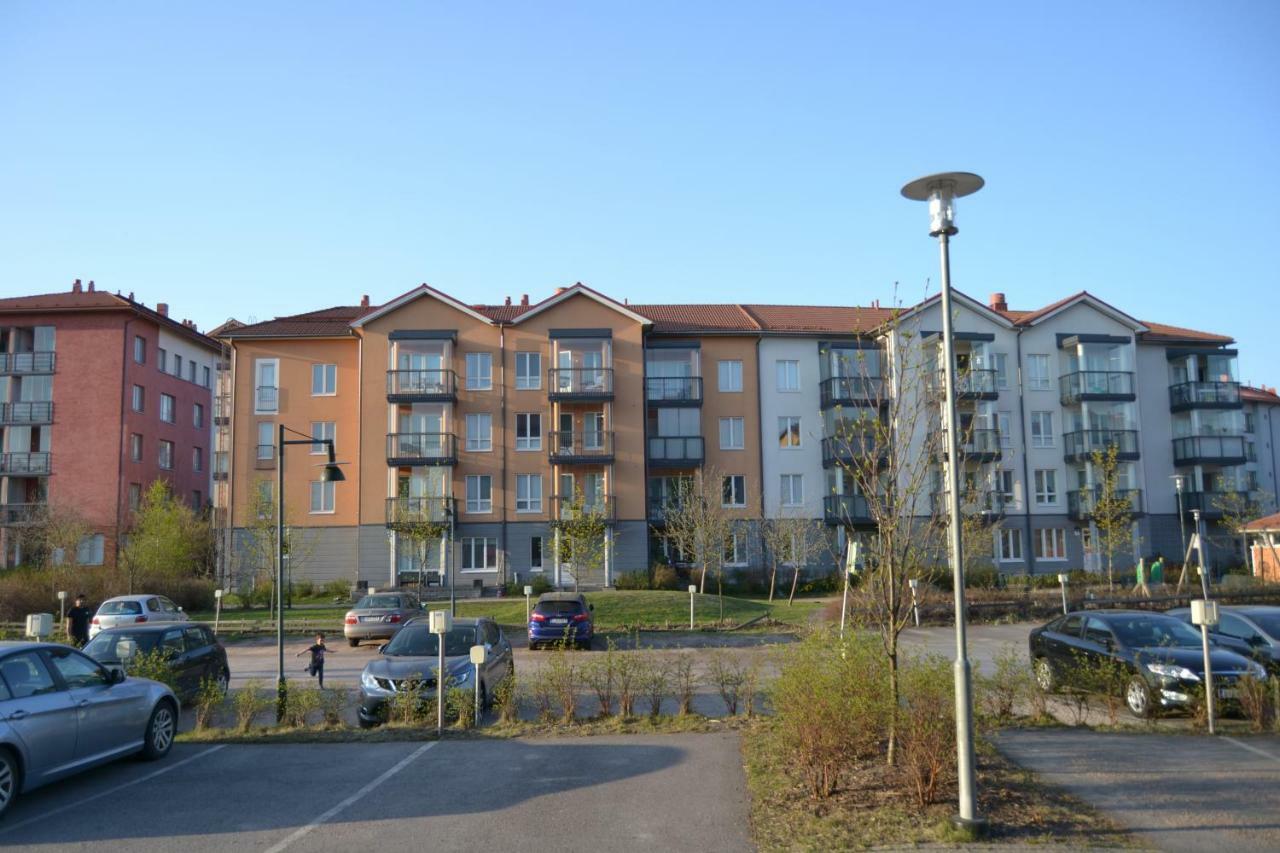 Galaxy Apartments Airport Vantaa Buitenkant foto